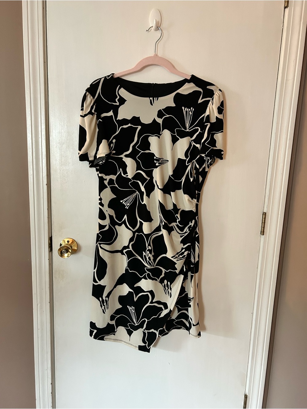 Donna Morgan Black and Cream Floral Midi Dress